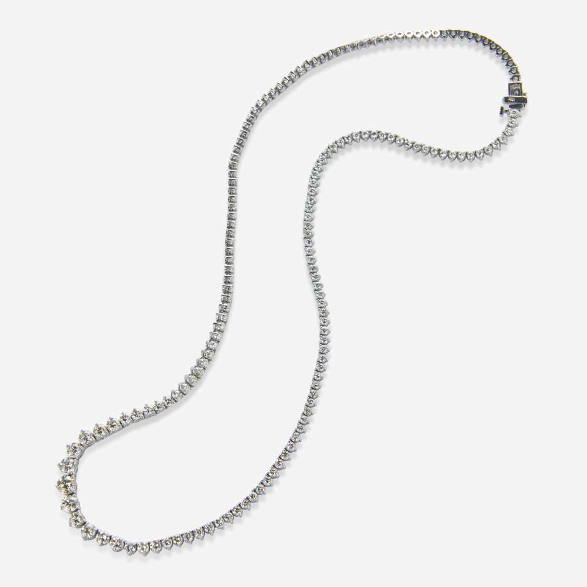 An 18K White Gold and Diamond Rivière Necklace