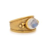 YELLOW GOLD AND MOONSTONE PENDANT/BROOCH AND RING