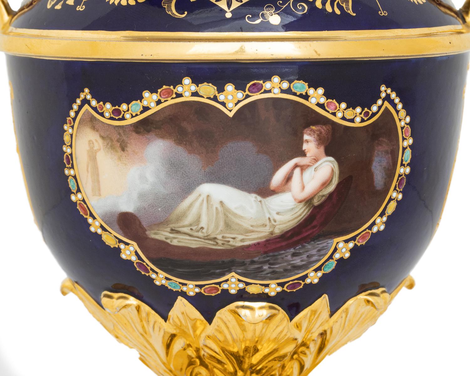 A Flight, Barr and Barr Worcester Porcelain Vase