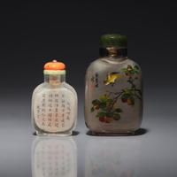 Two Chinese Interior-Decorated Glass Snuff Bottles, Circa 1898-1940 1898-194年 玻璃内畫鼻烟壺兩支