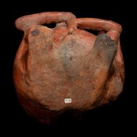 A Nariño-Capuli Redware Figural Vessel