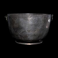 A Late Hellenistic Silver Situla