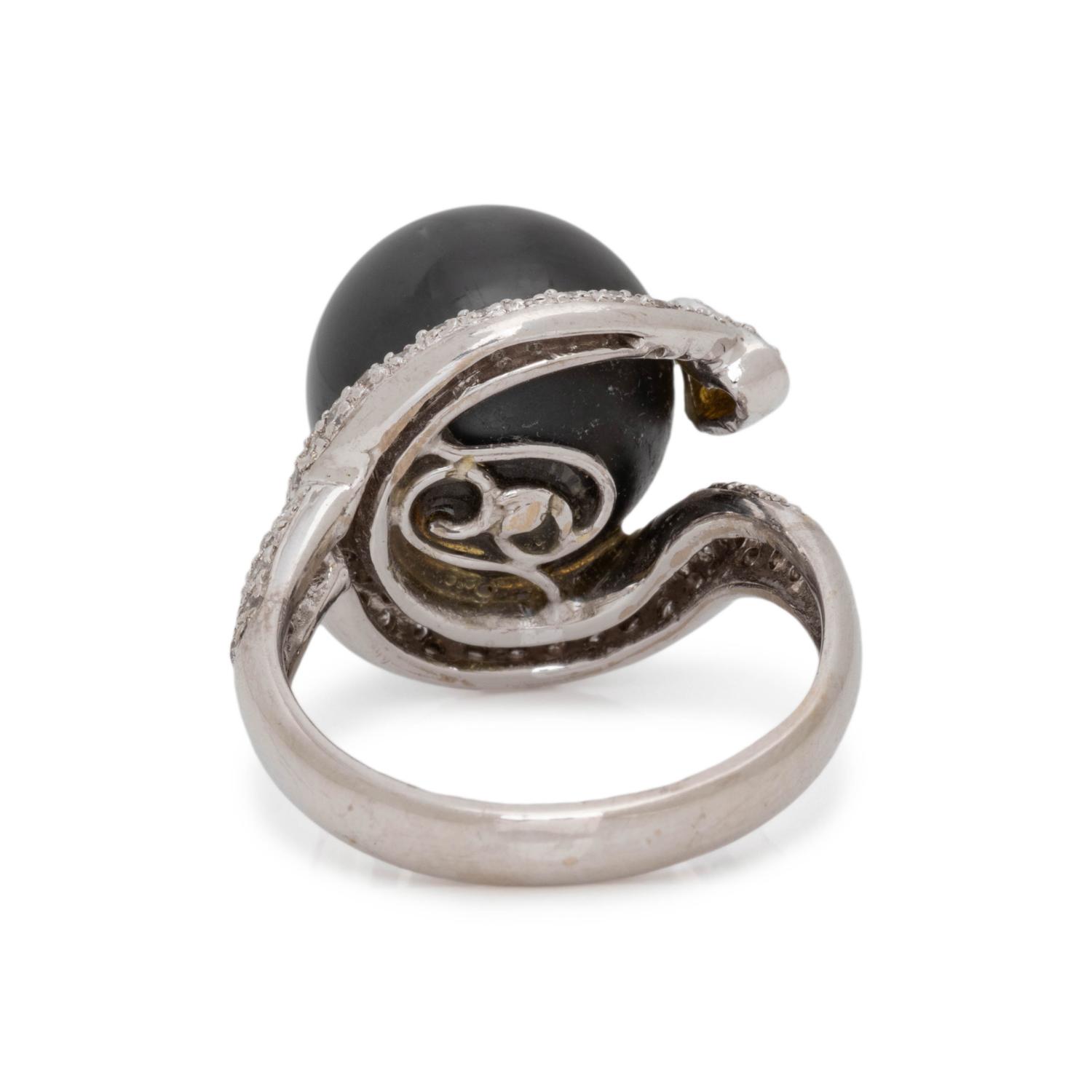 CULTURED TAHITIAN PEARL AND DIAMOND RING