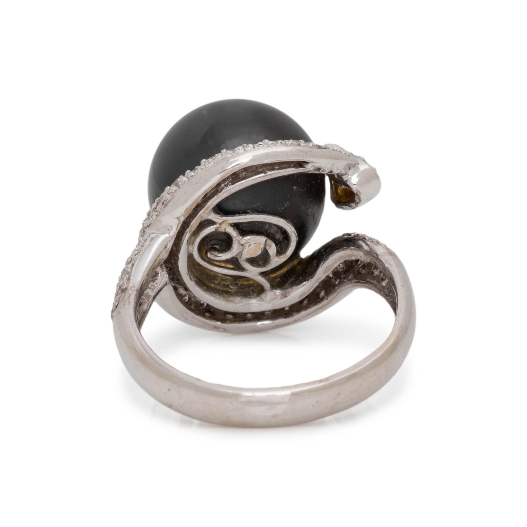 CULTURED TAHITIAN PEARL AND DIAMOND RING