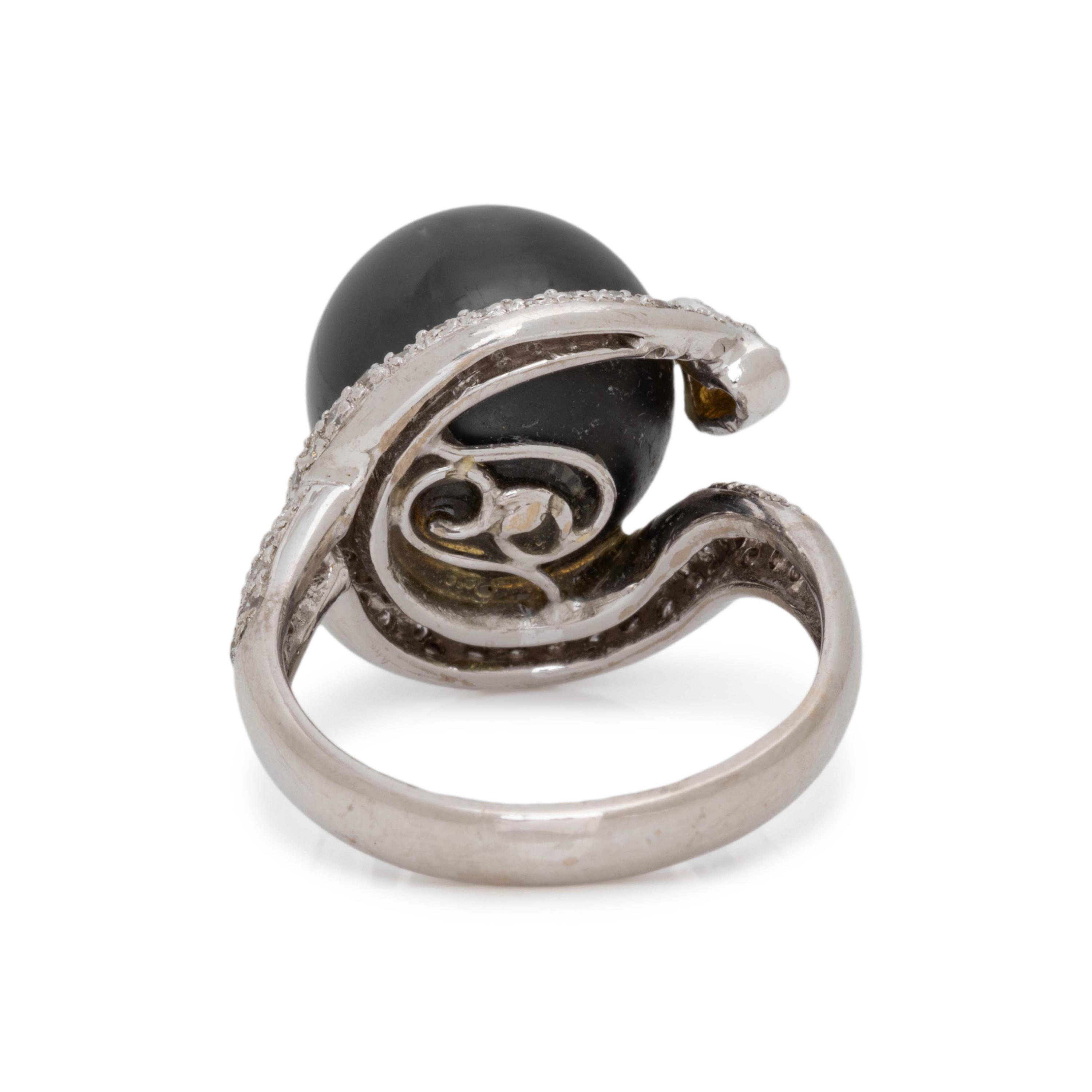 CULTURED TAHITIAN PEARL AND DIAMOND RING