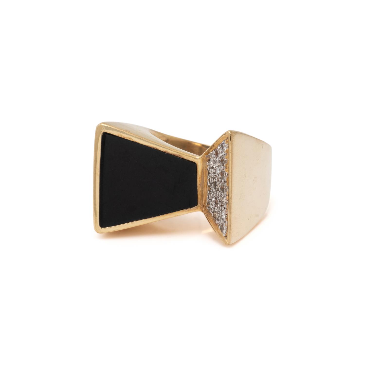 MODERNIST, YELLOW GOLD, DIAMOND, AND BLACK ONYX RING
