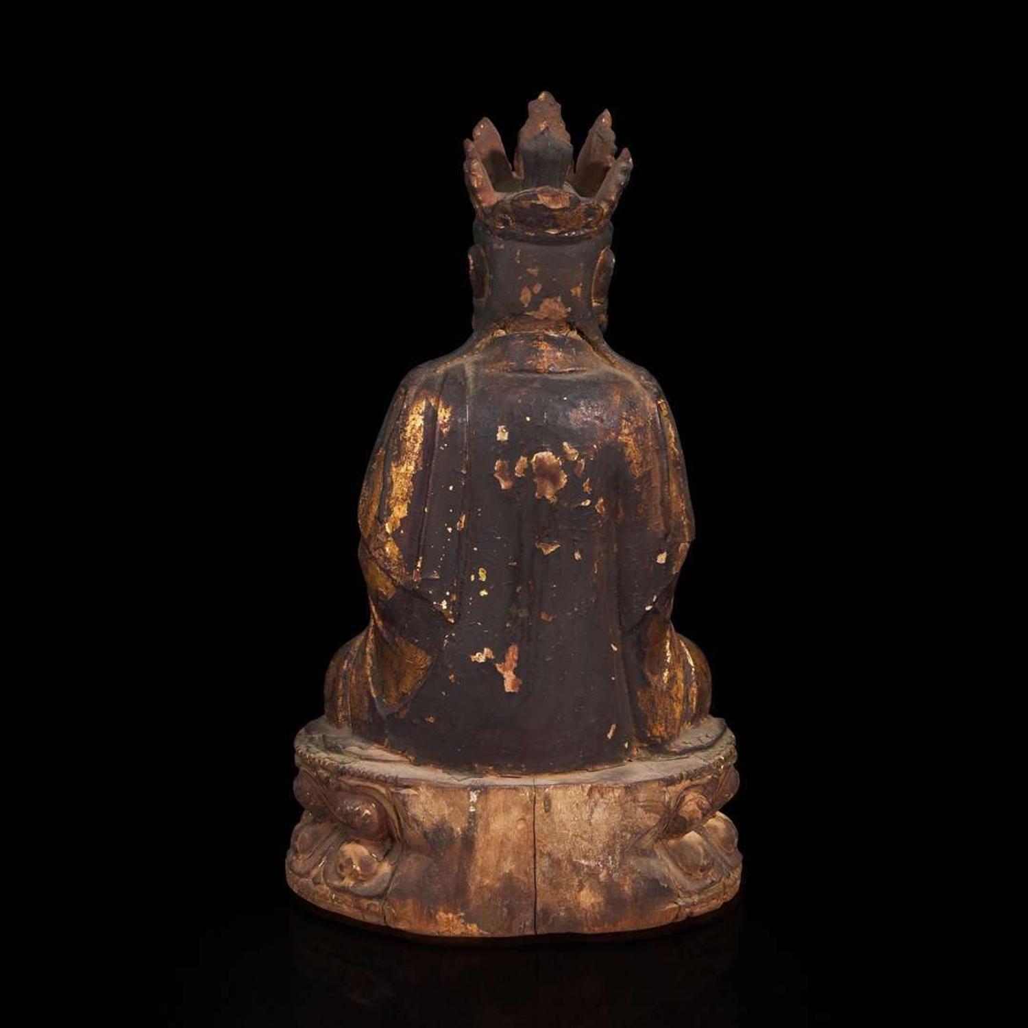 A Chinese gilt and painted lacquered wood figure of Avalokiteshvara 漆金观音木造像 Late Ming/early Qing dynasty ????
