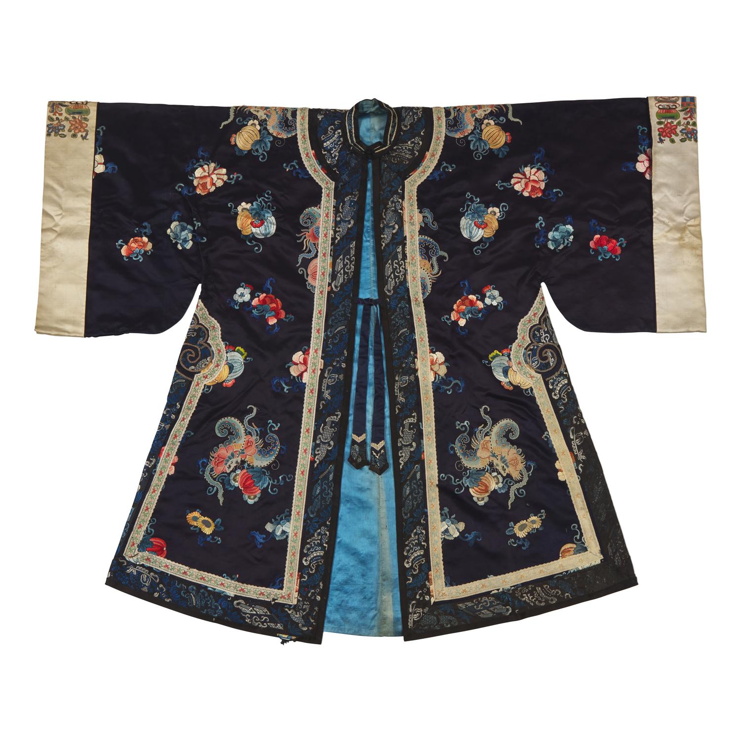 A Chinese Embroidered Midnight Blue Silk Lady's Robe, Late Qing Dynasty 晚清 深藍地繡瓜瓞綿綿女袍