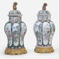 An impressive associated pair of famille rose-decorated porcelain large jars and covers ?????????? ????