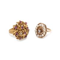 COLLECTION OF GOLD RINGS