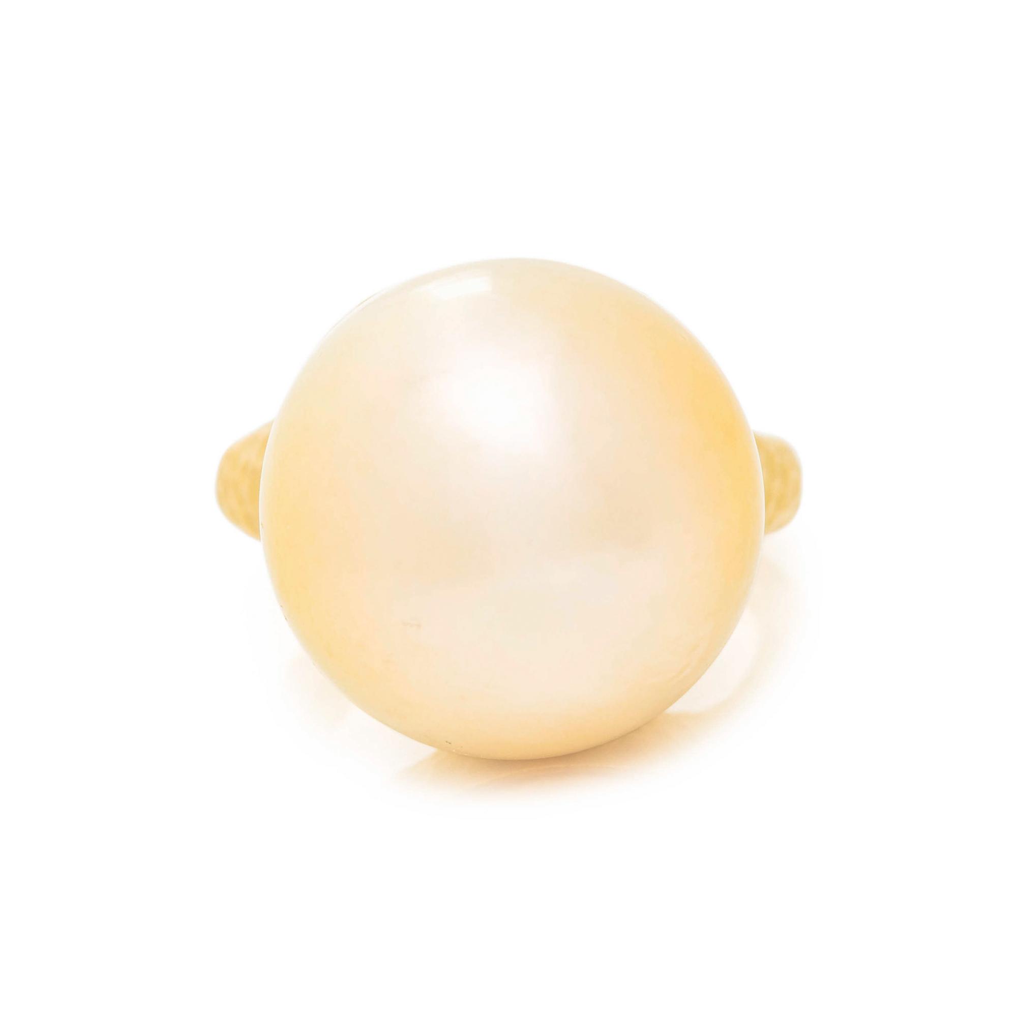 CULTURED GOLDEN PEARL RING