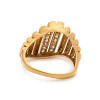 YELLOW GOLD AND DIAMOND RING