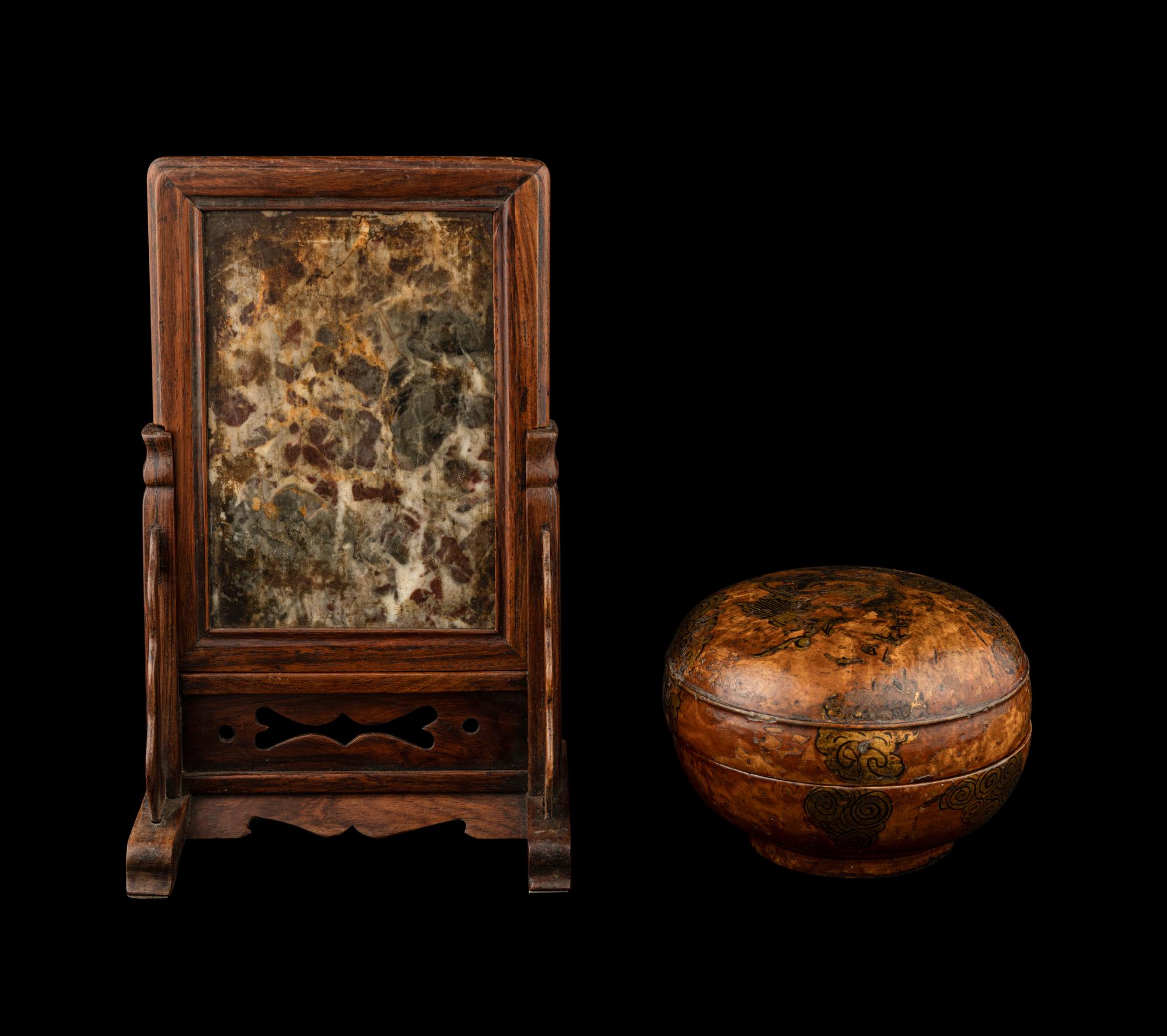 A Chinese Dream Stone Inset Huali Wood Table Screen and A Gilt Lacquered Wood Covered Box