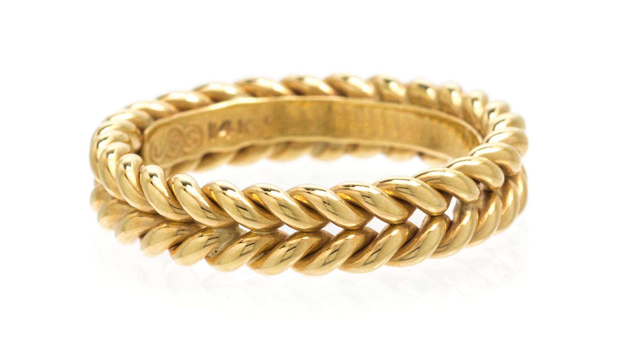 A 14 Karat Yellow Gold Ring, 2.80 dwts