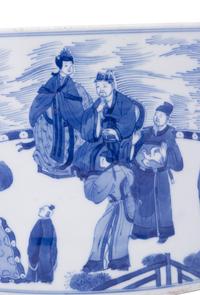 A Chinese Blue and White Porcelain Brushpot, Bitong