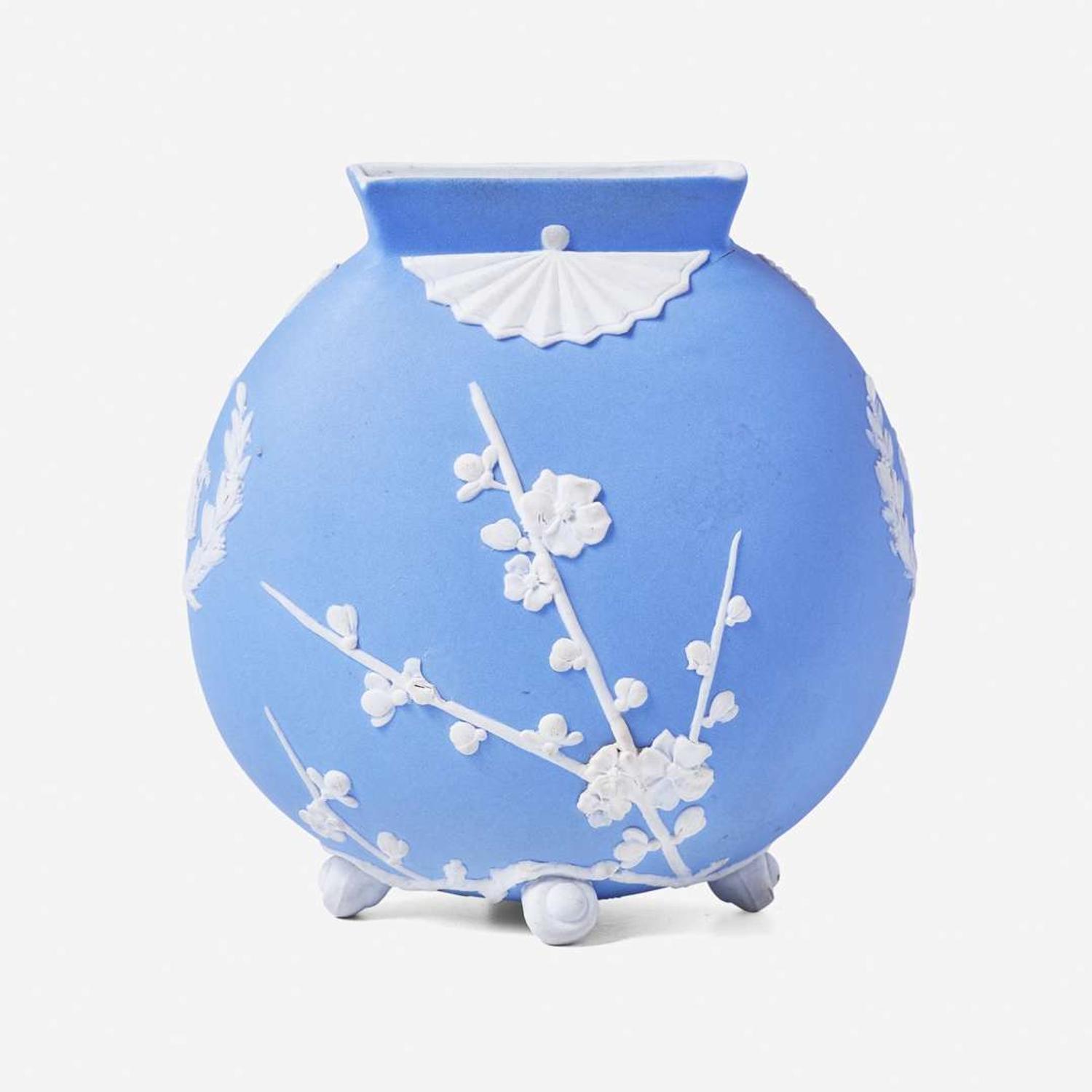 A Wedgwood Tricolor Moon Flask Vase UK, late 19th century