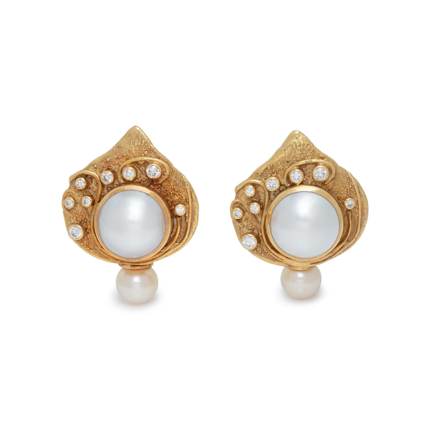 ELIZABETH GAGE, YELLOW GOLD, CULTURED PEARL AND DIAMOND EARCLIPS