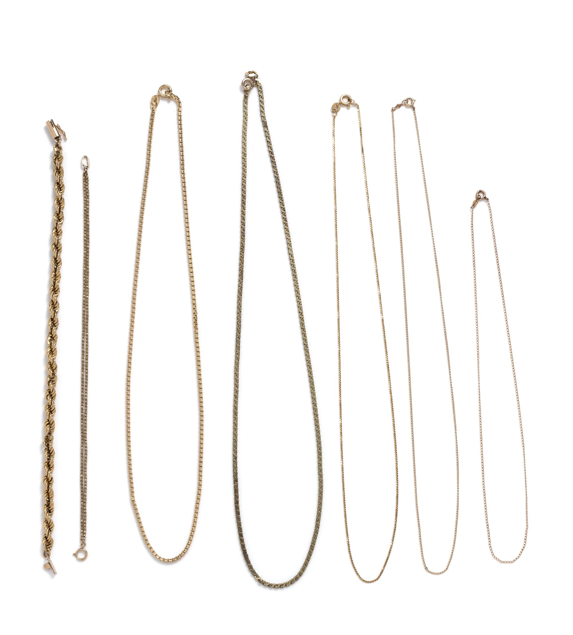 COLLECTION OF YELLOW GOLD JEWELRY