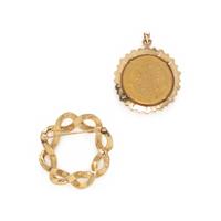 YELLOW GOLD BROOCH AND PENDANT