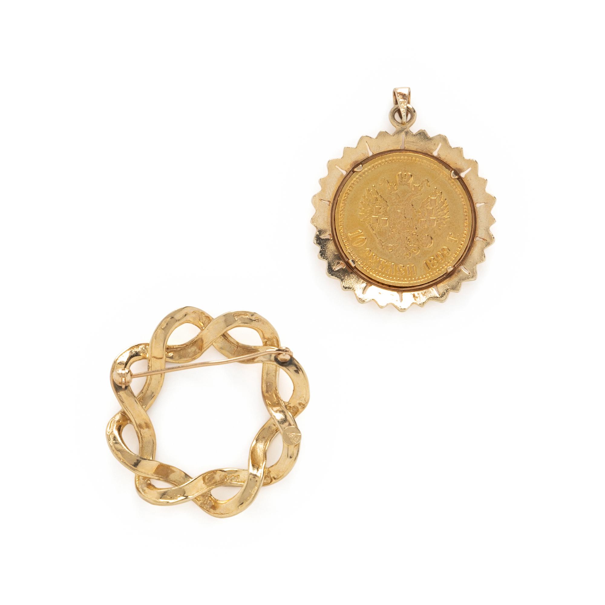 YELLOW GOLD BROOCH AND PENDANT