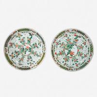 Two similar Chinese famille verte-decorated porcelain large dishes Kangxi period, 17th Century
