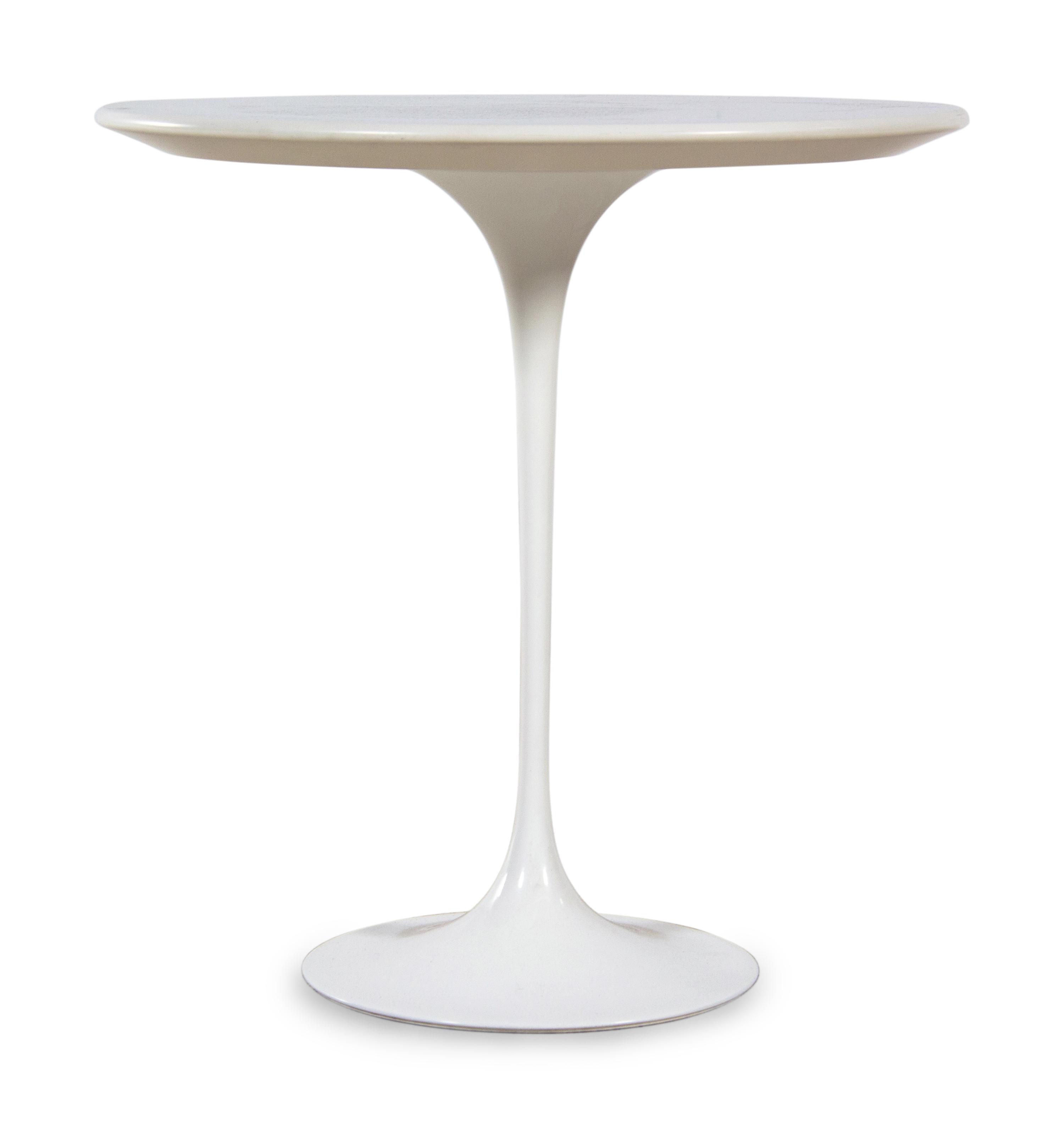 Tulip Side Table Knoll, USA