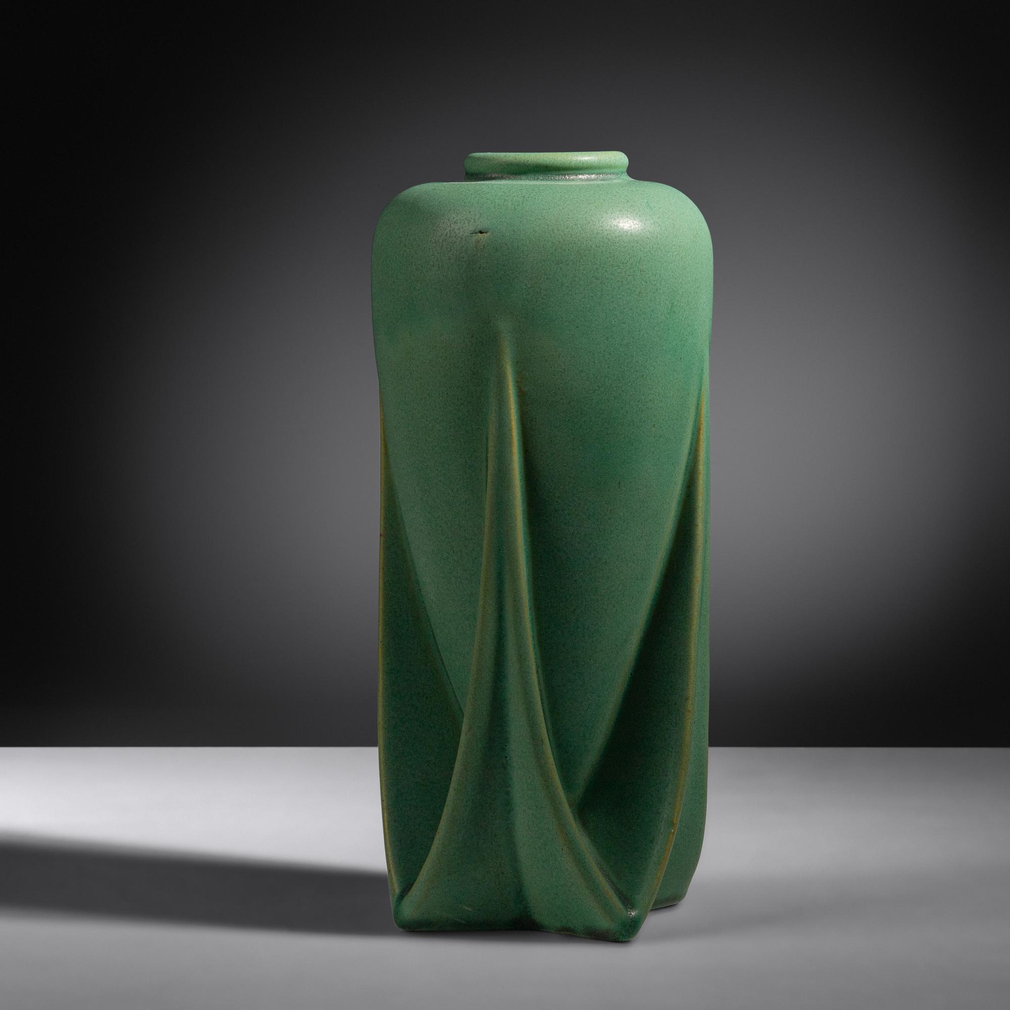 Vase, model 127, c. 1910 Teco, USA