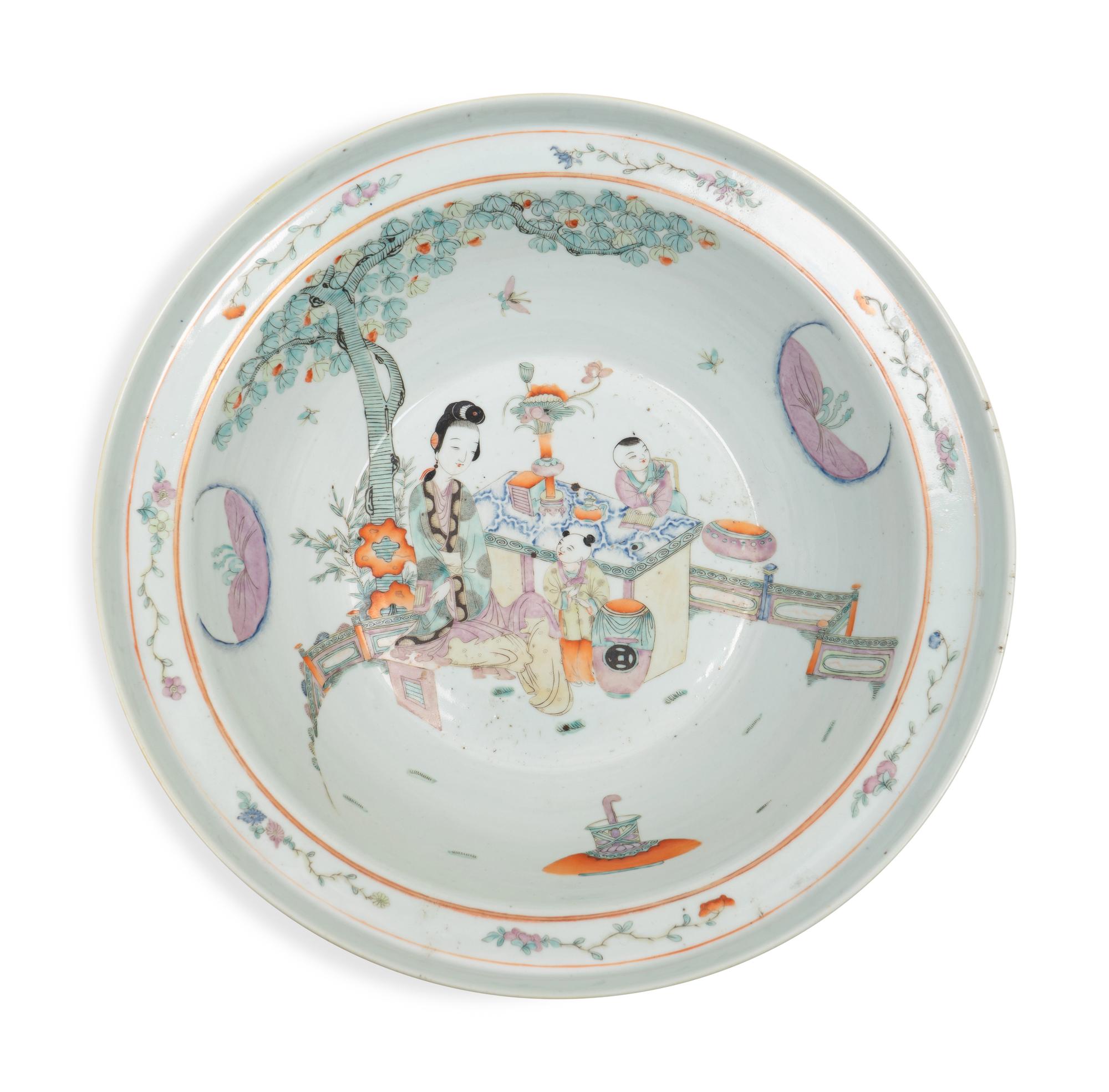 A Chinese Famille Rose Porcelain Basin — 19TH CENTURY