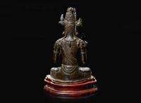 A rare Chinese patinated bronze figure of Guanyin, Yunnan, 12th to 14th century 珍罕銅加漆觀音像及底座 雲南大理 十二至十四世紀