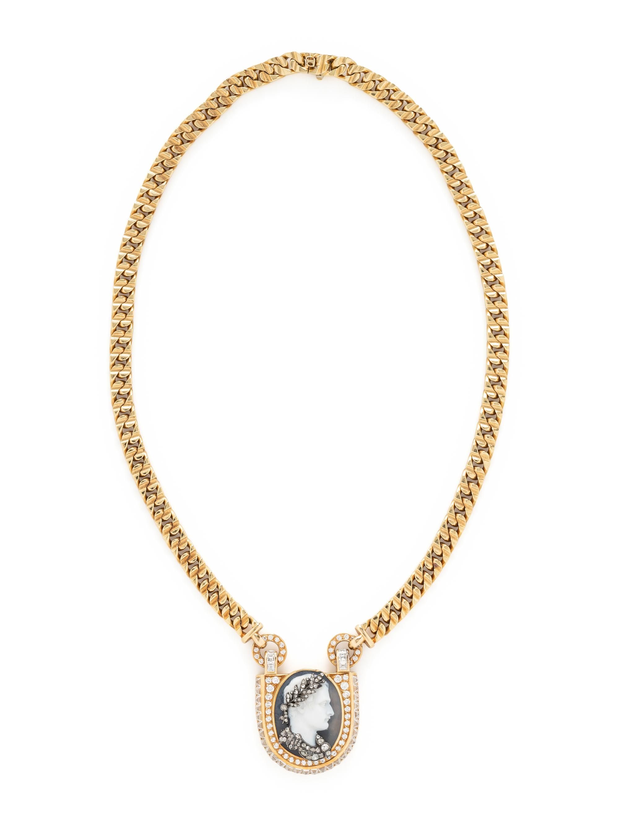 BULGARI, AGATE CAMEO, DIAMOND AND YELLOW GOLD NECKLACE