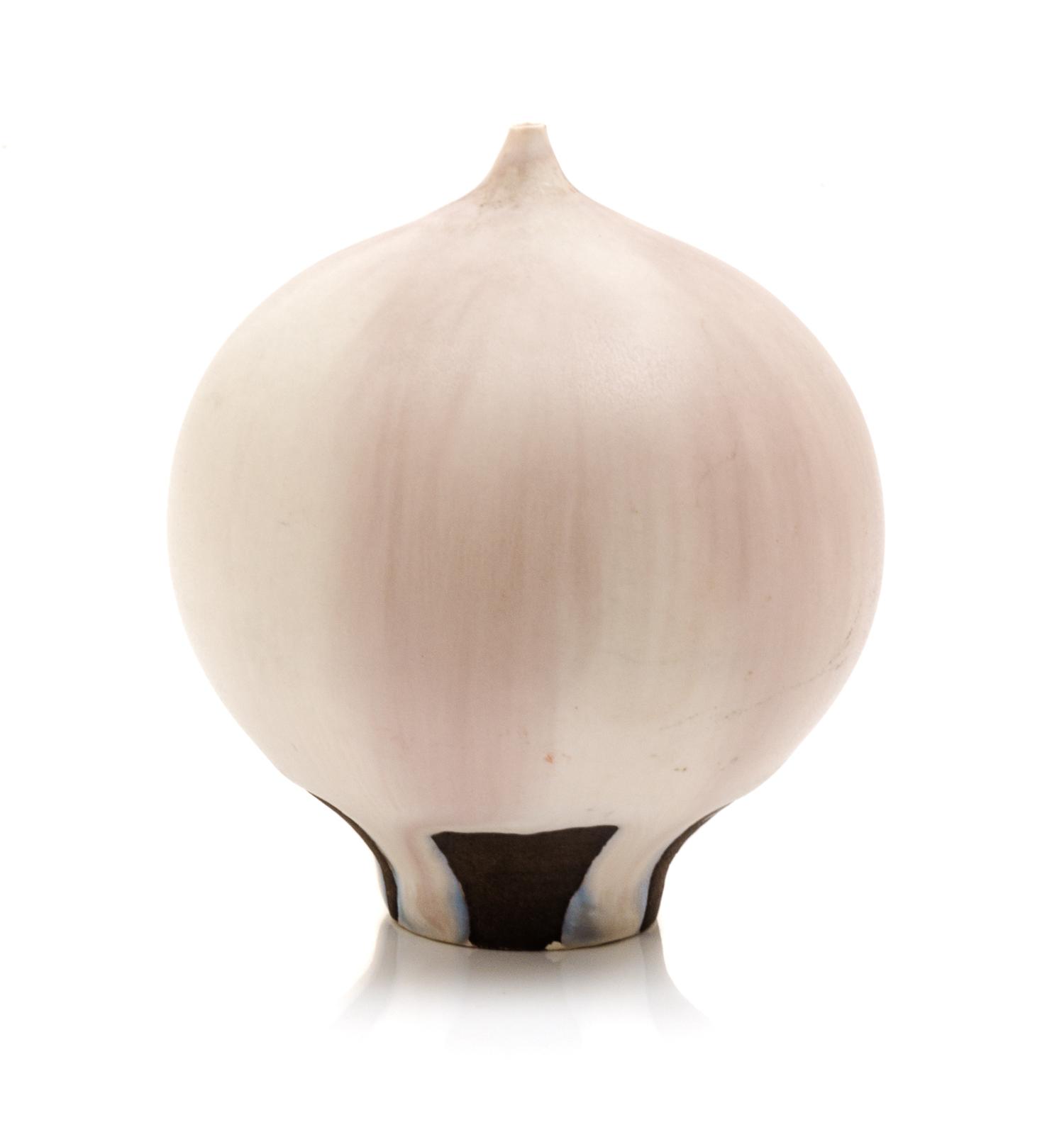 A Rose Cabat Vase Height 3 3/4 inches. — SECOND HALF 20TH CENTURY