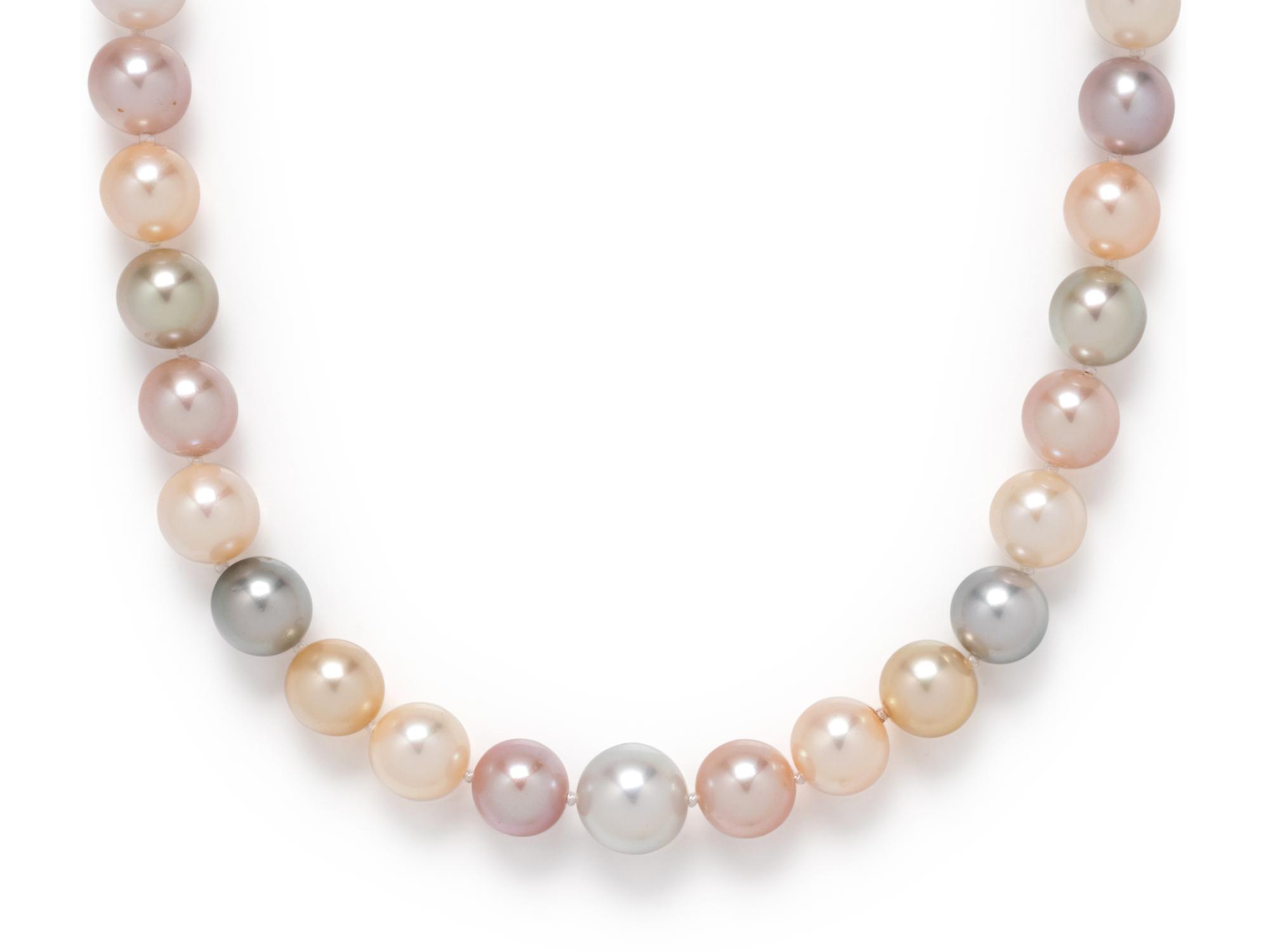 CULTURED PEARL AND DIAMOND NECKLACE