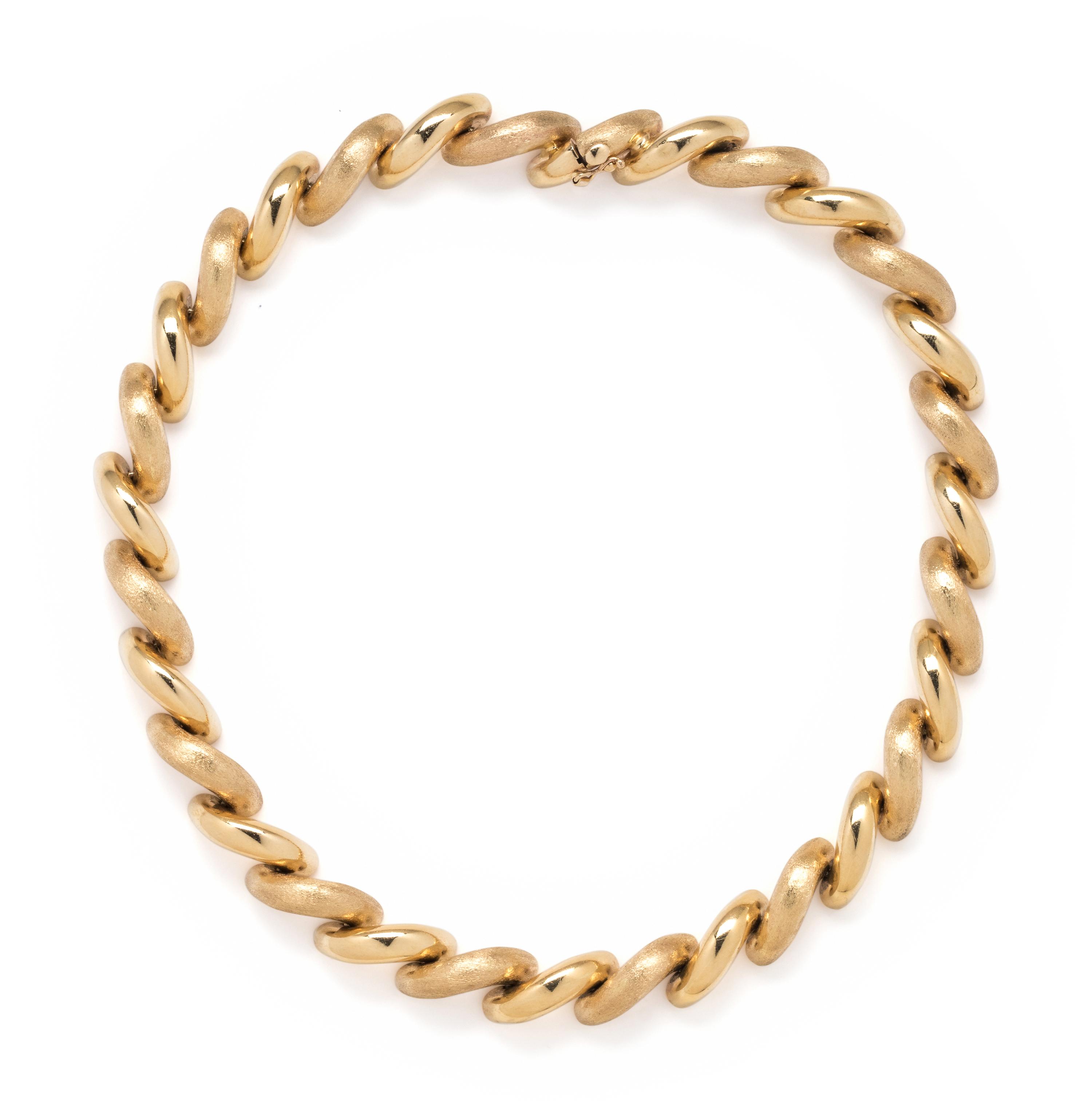 YELLOW GOLD NECKLACE