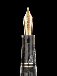 Conway Stewart: Churchill-Grey Limited Edition Fountain Pen and Ink Set