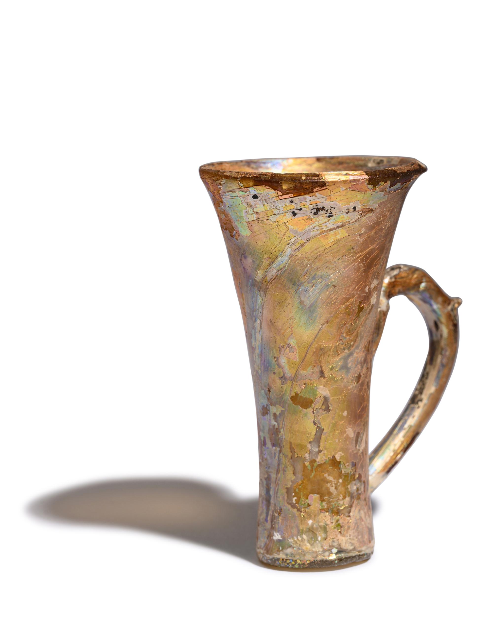 A Late-Byzantine Glass cup