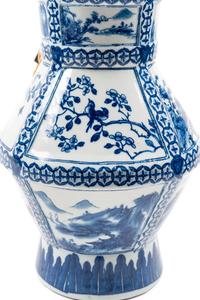 A Blue and White Chinoiserie Porcelain Table Lamp