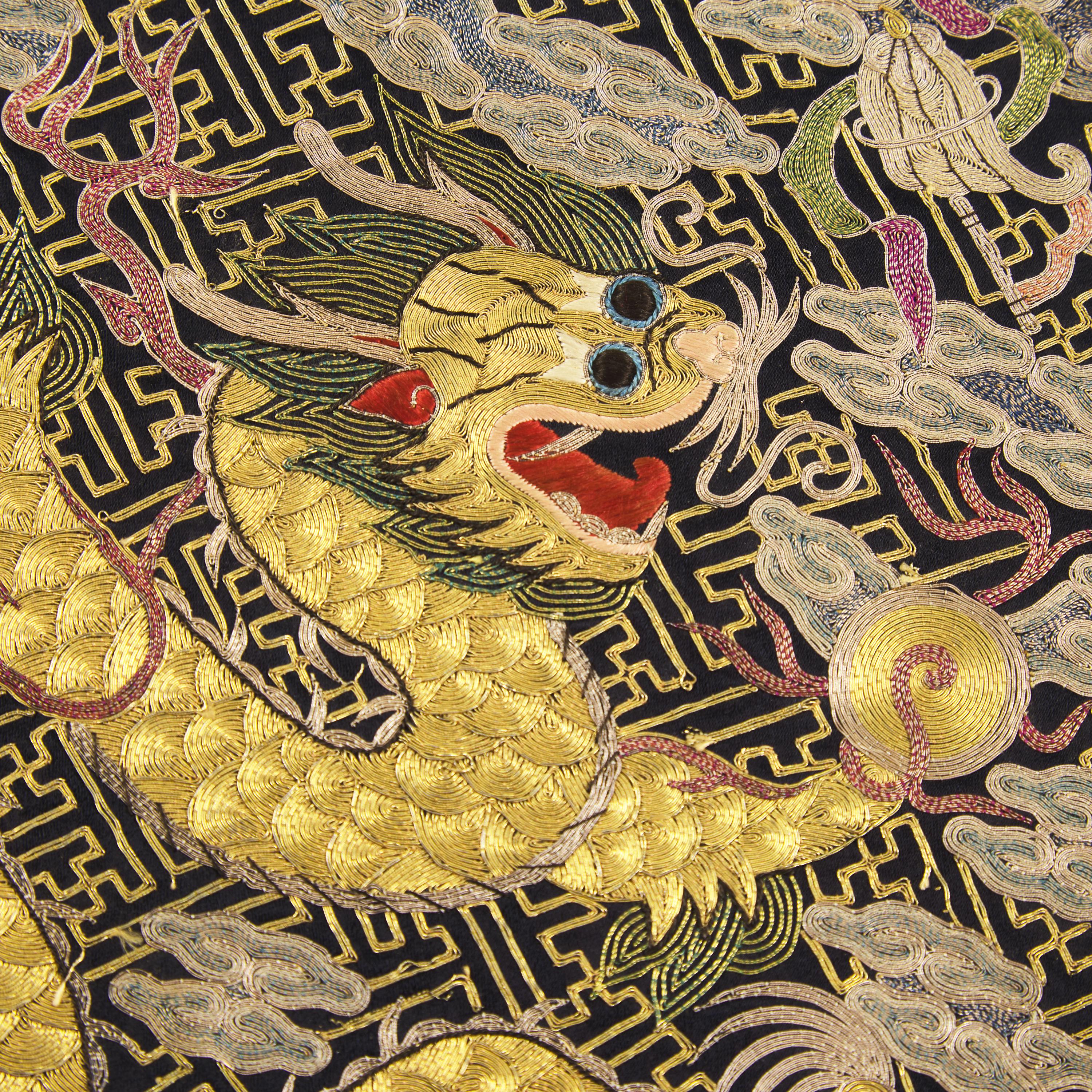 Two Chinese 'Dragon' Roundels and a First Military Rank Qilin Badge, 19th-Early 20th Century 清晚期 團龍紋綉片及補子一組三件