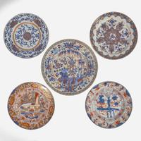 Fourteen assorted Chinese export porcelain clobbered plates and dishes 外銷瓷一組十六件 18th to first half 19th century ??????????
