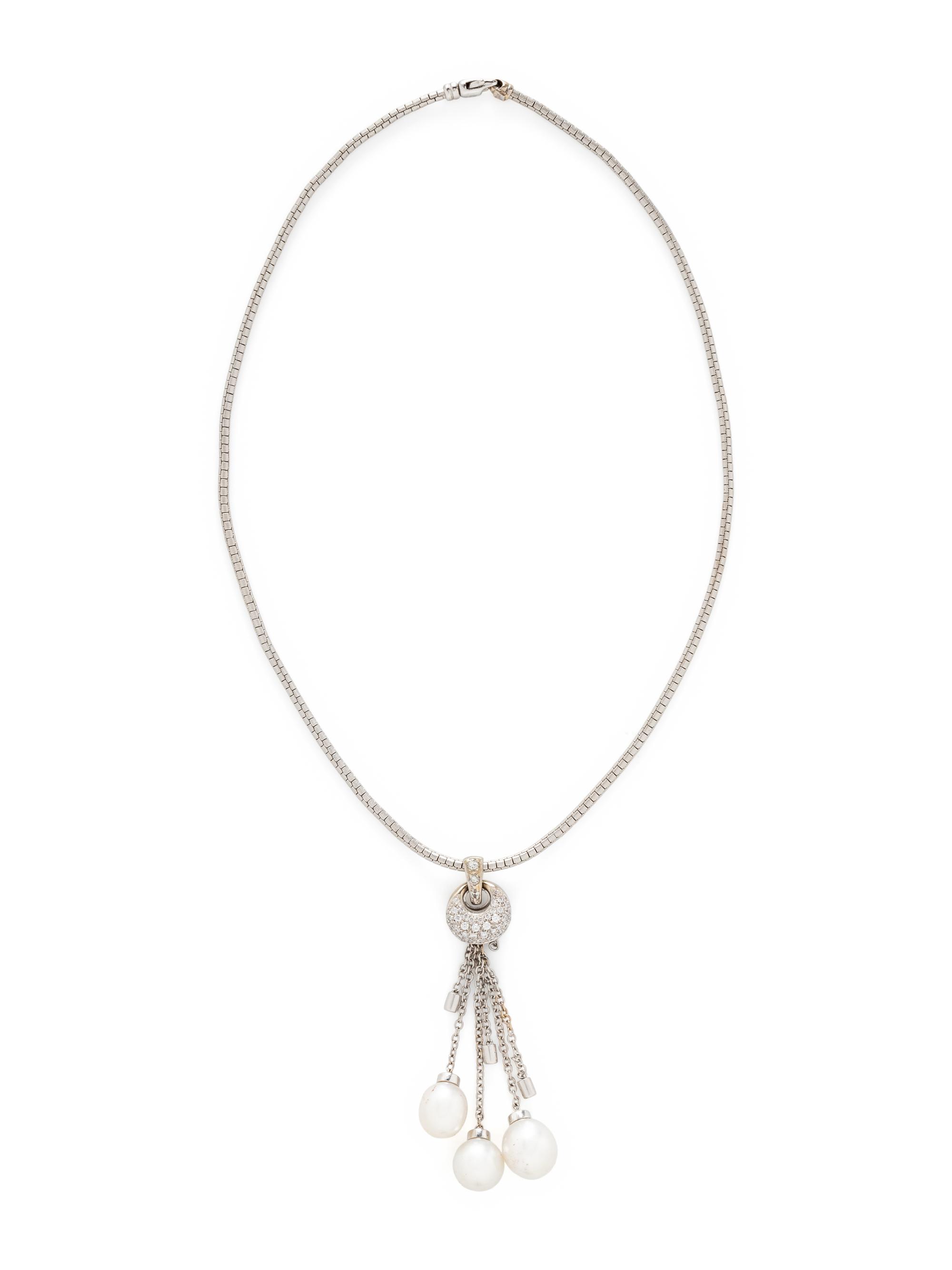 CULTURED SOUTH SEA PEARL AND DIAMOND NECKLACE