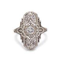 WHITE GOLD AND DIAMOND RING