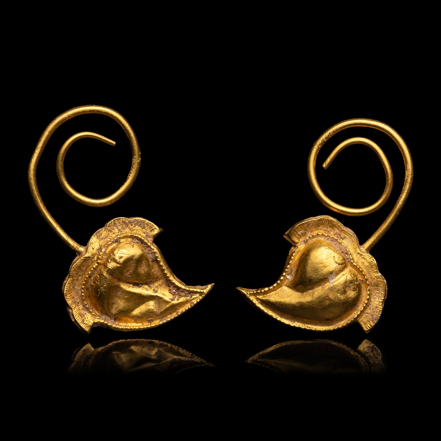 A Pair of Chinese Gold 'Peach' Earrings, Erhuan, Song Dynasty 宋 桃形金耳環一對