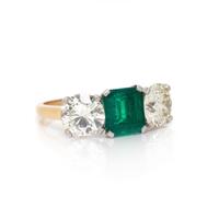 EMERALD AND DIAMOND RING