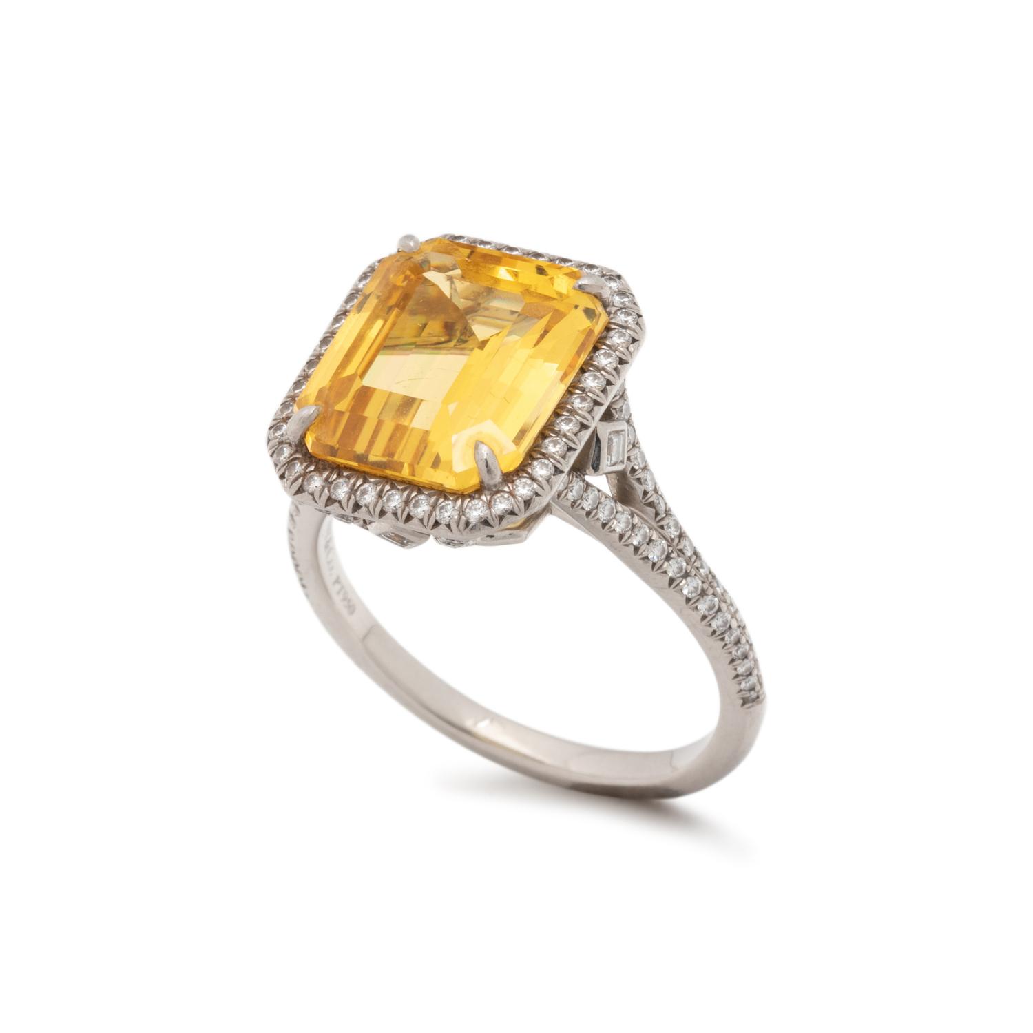 TIFFANY & CO., YELLOW SAPPHIRE AND DIAMOND RING