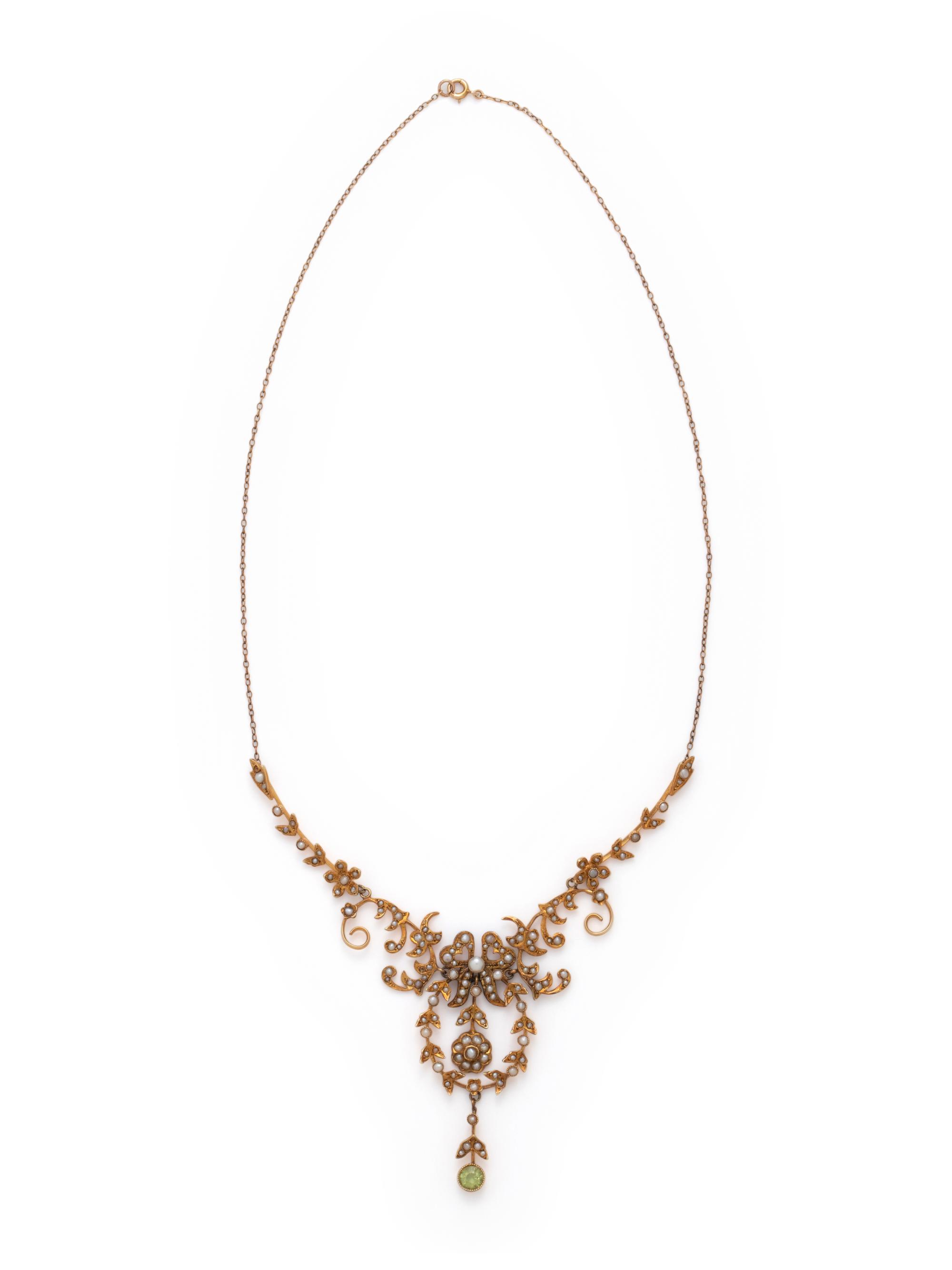 ANTIQUE, YELLOW GOLD, SEED PEARL AND PERIDOT NECKLACE