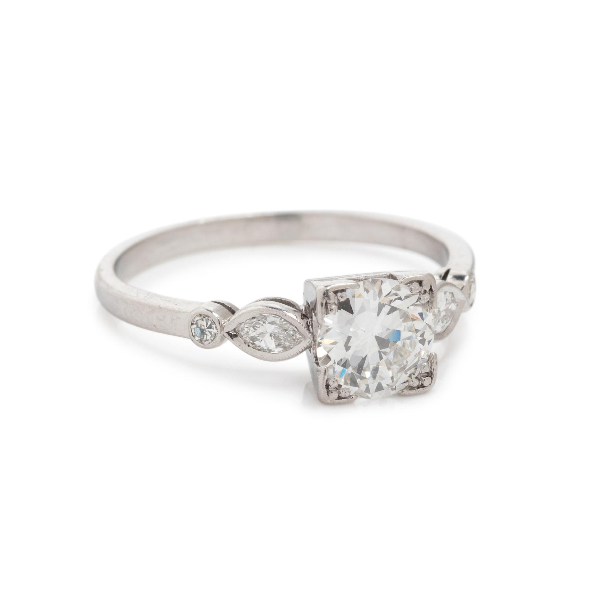 DIAMOND RING
