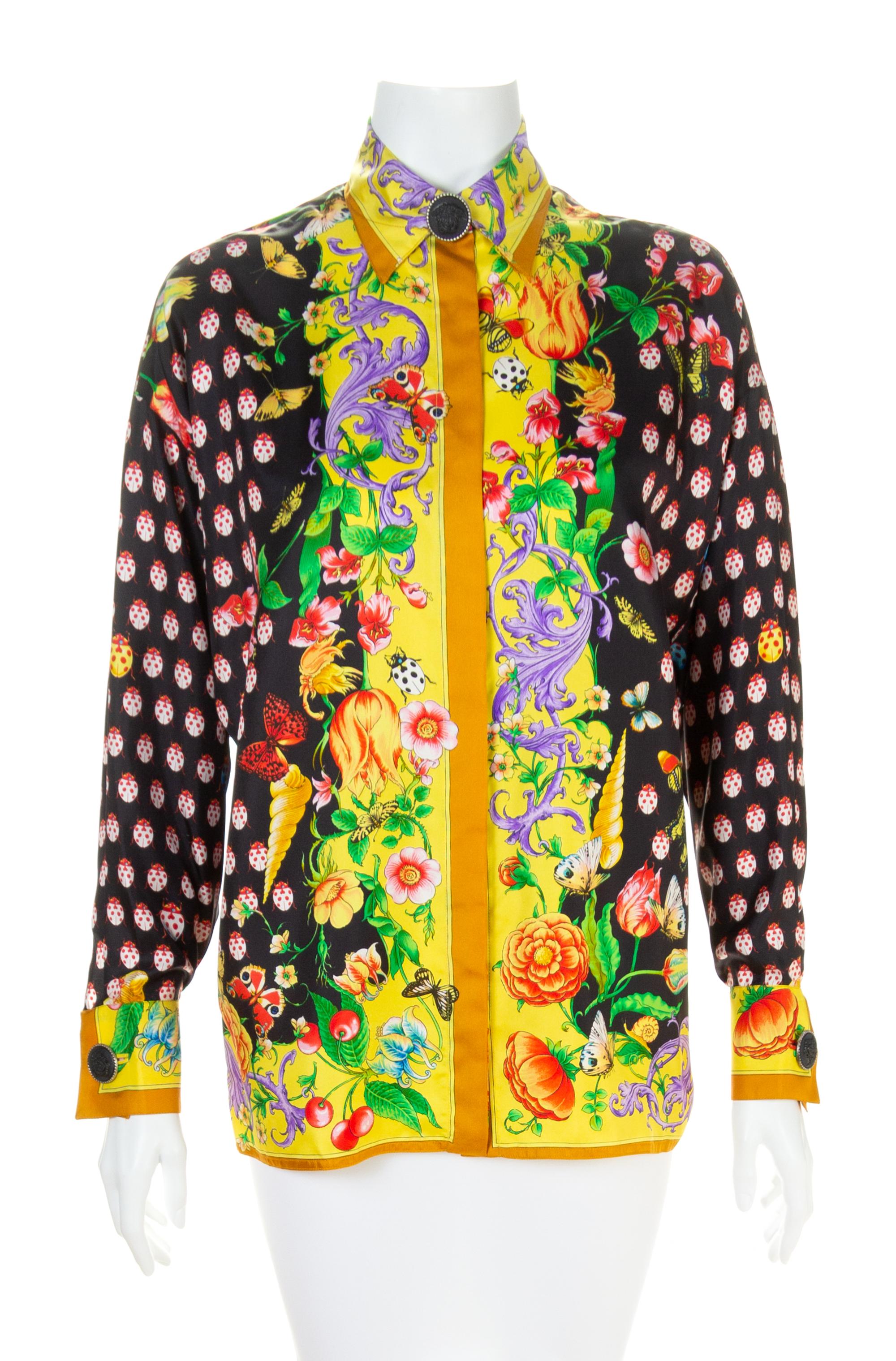 A Gianni Versace Silk Print Shirt, Size 40.