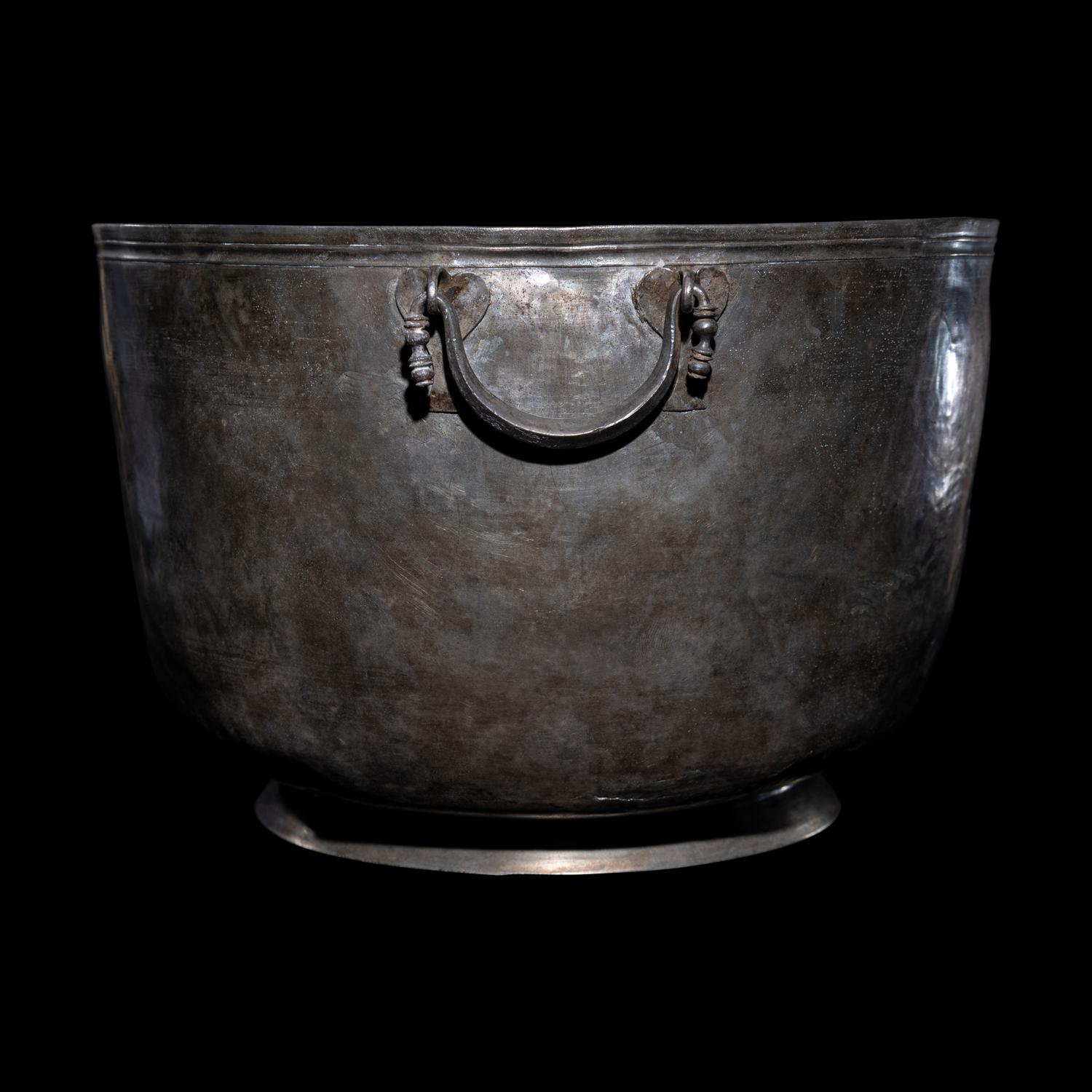 A Late Hellenistic Silver Situla