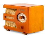 An Automatic Radio Mfg. Co. Model 955 Tom Thumb Radio