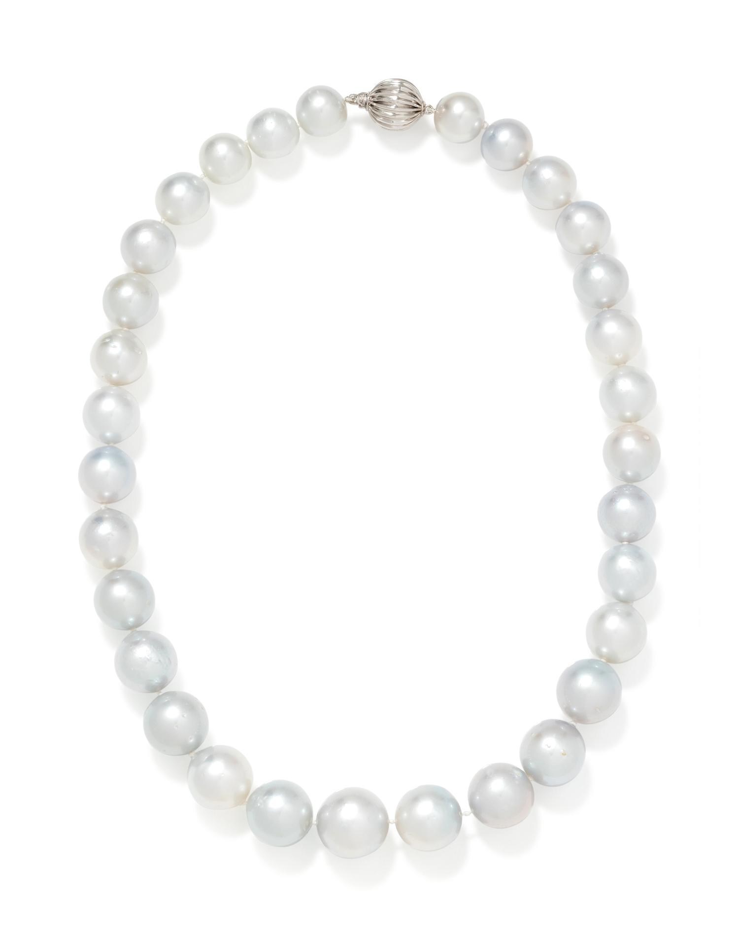 CULTURED SOUTH SEA PEARL NECKLACE