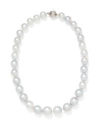 CULTURED SOUTH SEA PEARL NECKLACE